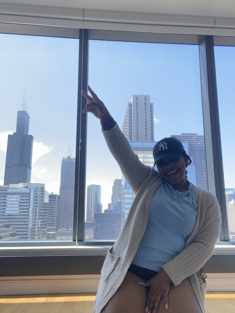 CallMeStormi's tweet photo. Bigger City. Bigger blessing. 

Chicago wassup ❤️ https://t.co/5xyIDg6Eii