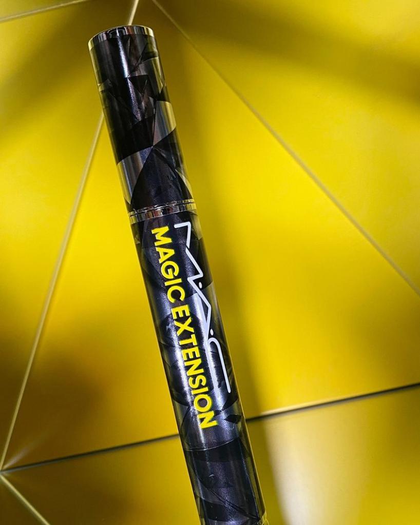 MACcosmetics's tweet photo. Serving up surreal length and an extravagant false-lash look, our new mascara is magic in more ways than one. Shop #MACMagicExtension 5mm Fibre Mascara now! Repost: douglas_cosmetics https://t.co/WiDZ3F9VfM https://t.co/2eYzAzZel5