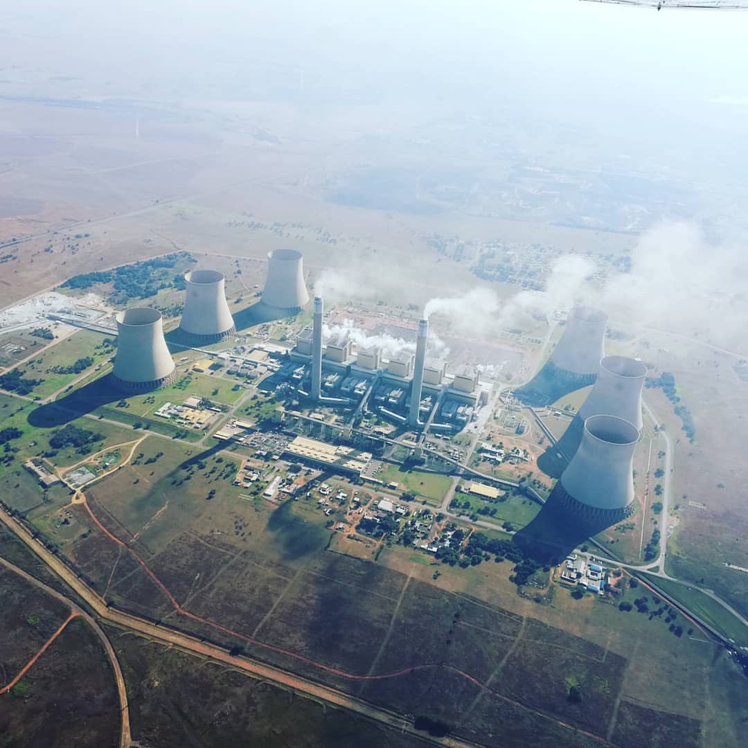proconics's tweet photo. Some highveld 'scenery' on our way to our site 🛩️✈️📸#drones #eskom #powerplant #essentialworkers #kendalpowerstation #proconics @eskom_holdings https://t.co/en1cYdKlDB