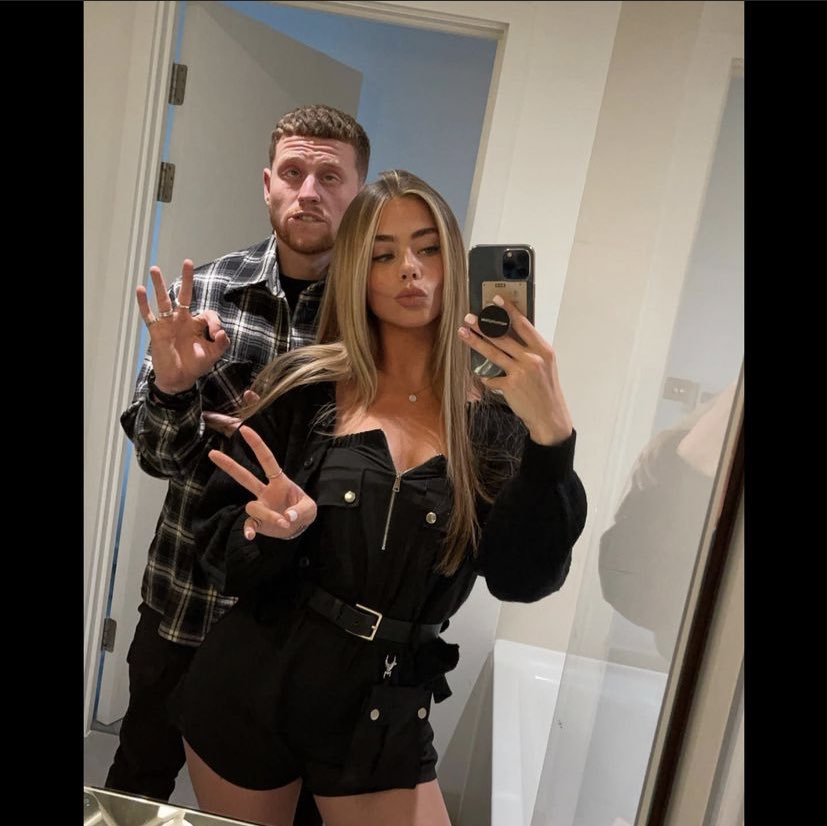 PostlightX's tweet image. Ethan with his girlfriend Faith via her Instagram @/faithlouisak ❤️