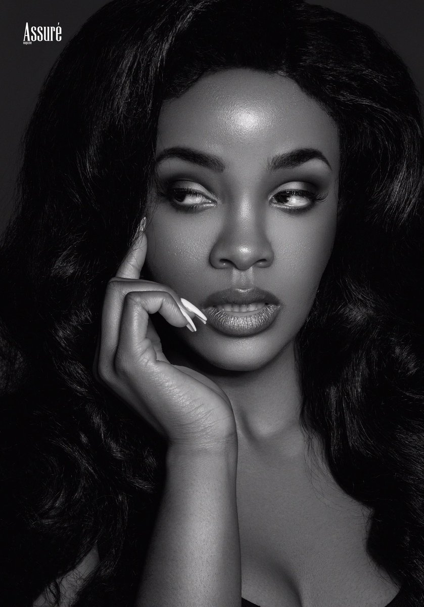makeupbyhalie's tweet photo. I had the honor of doing this beautiful woman’s makeup! #Gorgeous https://t.co/0hcS5MoQEp