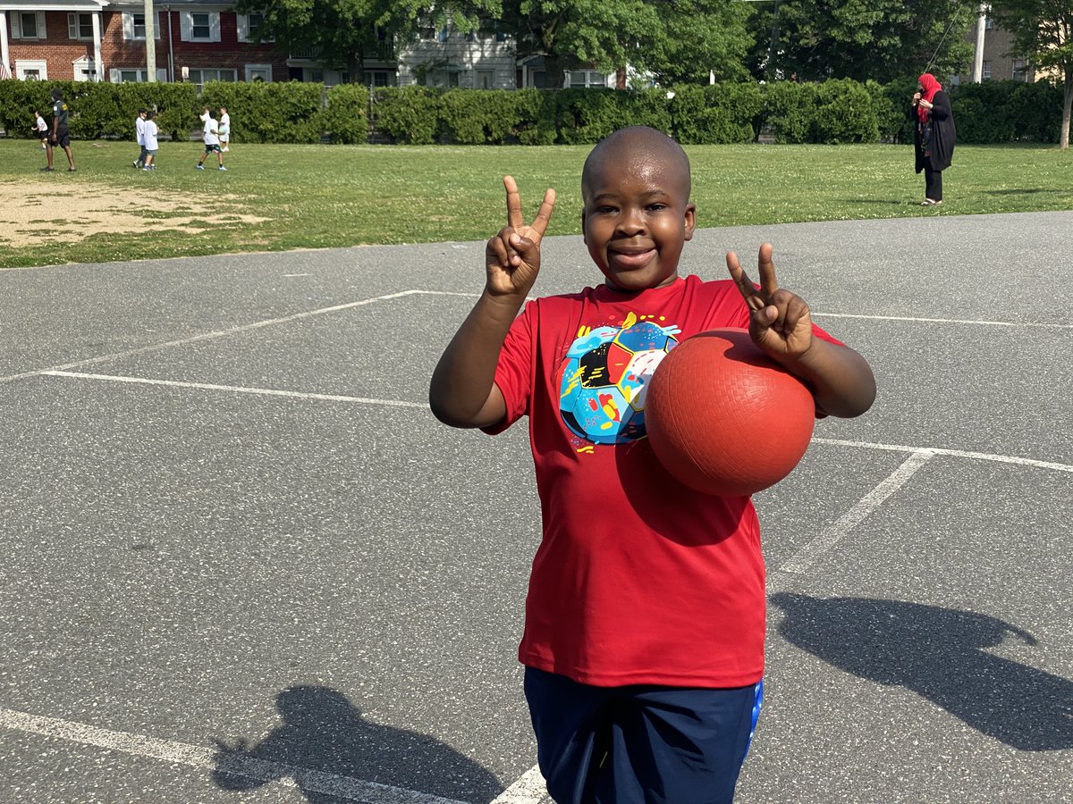 CSMrsSeaman1's tweet photo. Fantastic Third Grade Fun Day!!! @WheelerAvenue https://t.co/WalyzbeRJs
