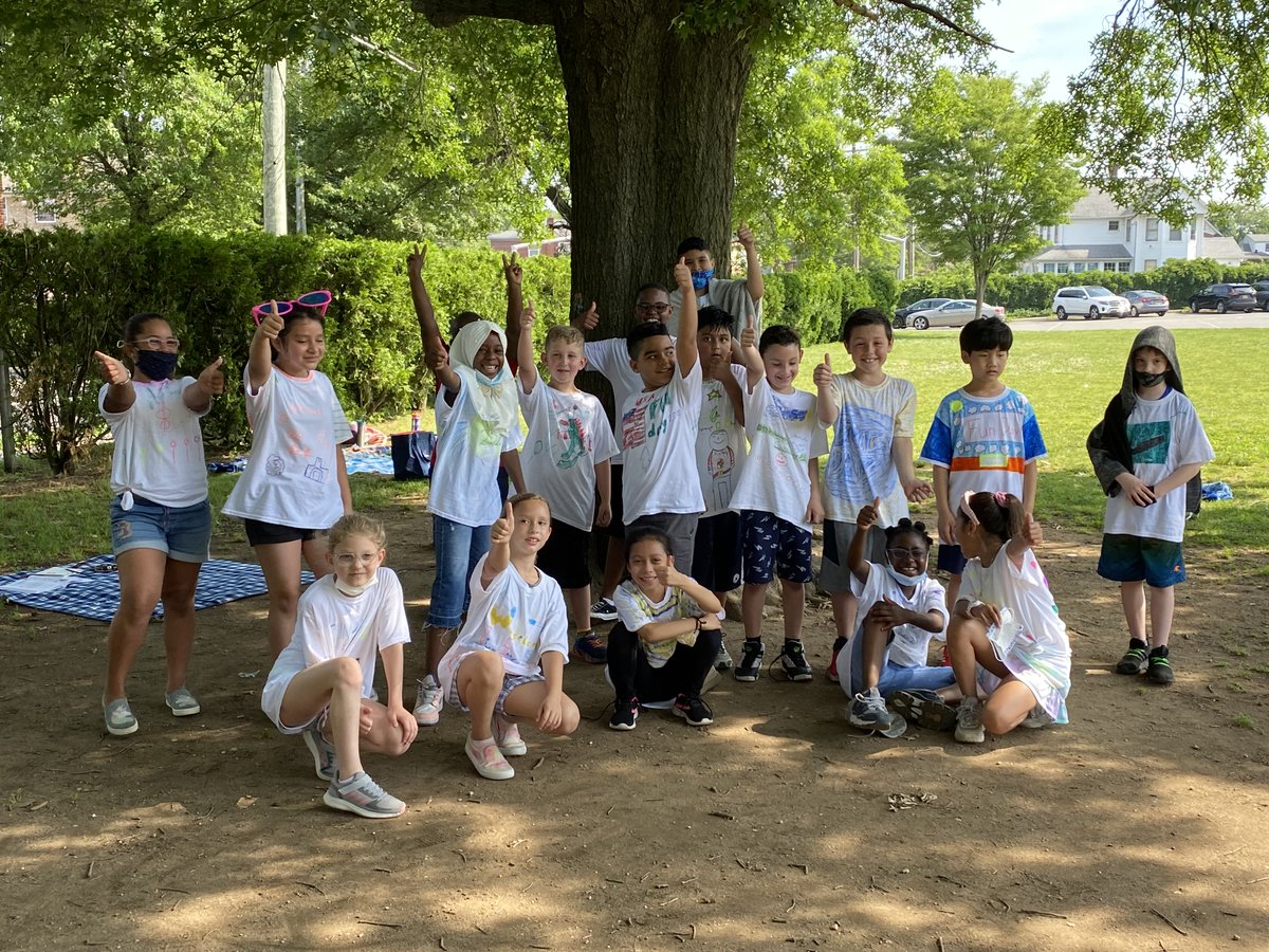 CSMrsSeaman1's tweet photo. Fantastic Third Grade Fun Day!!! @WheelerAvenue https://t.co/WalyzbeRJs