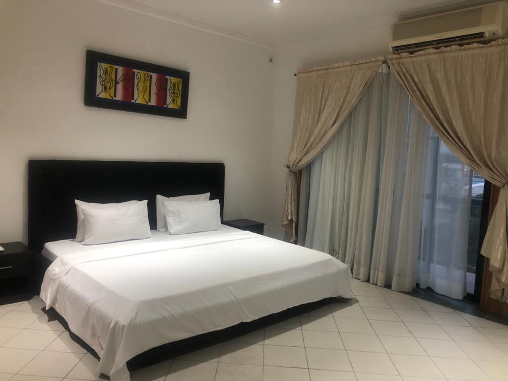 SoniaUzama's tweet image. SHORTLET ALERT 🚨🚨🚨
3 bedroom apartment 
Victoria Island 
90,000 per night