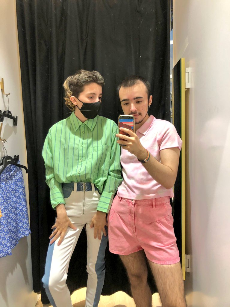 mat_merino's tweet photo. Femboy summer shopping. ✨🌈✨ https://t.co/YfE3cDPTwh