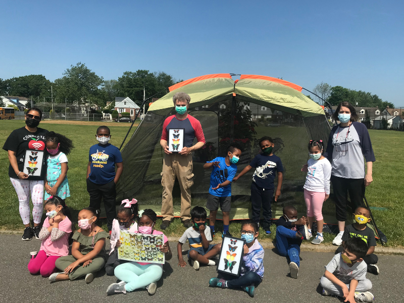 Kindergarten students from @60clearstream, Forest Road and @shawaveschool recently received an up close look at butterflies through an immersive butterfly experience at their schools! #VS30FriendlySchools