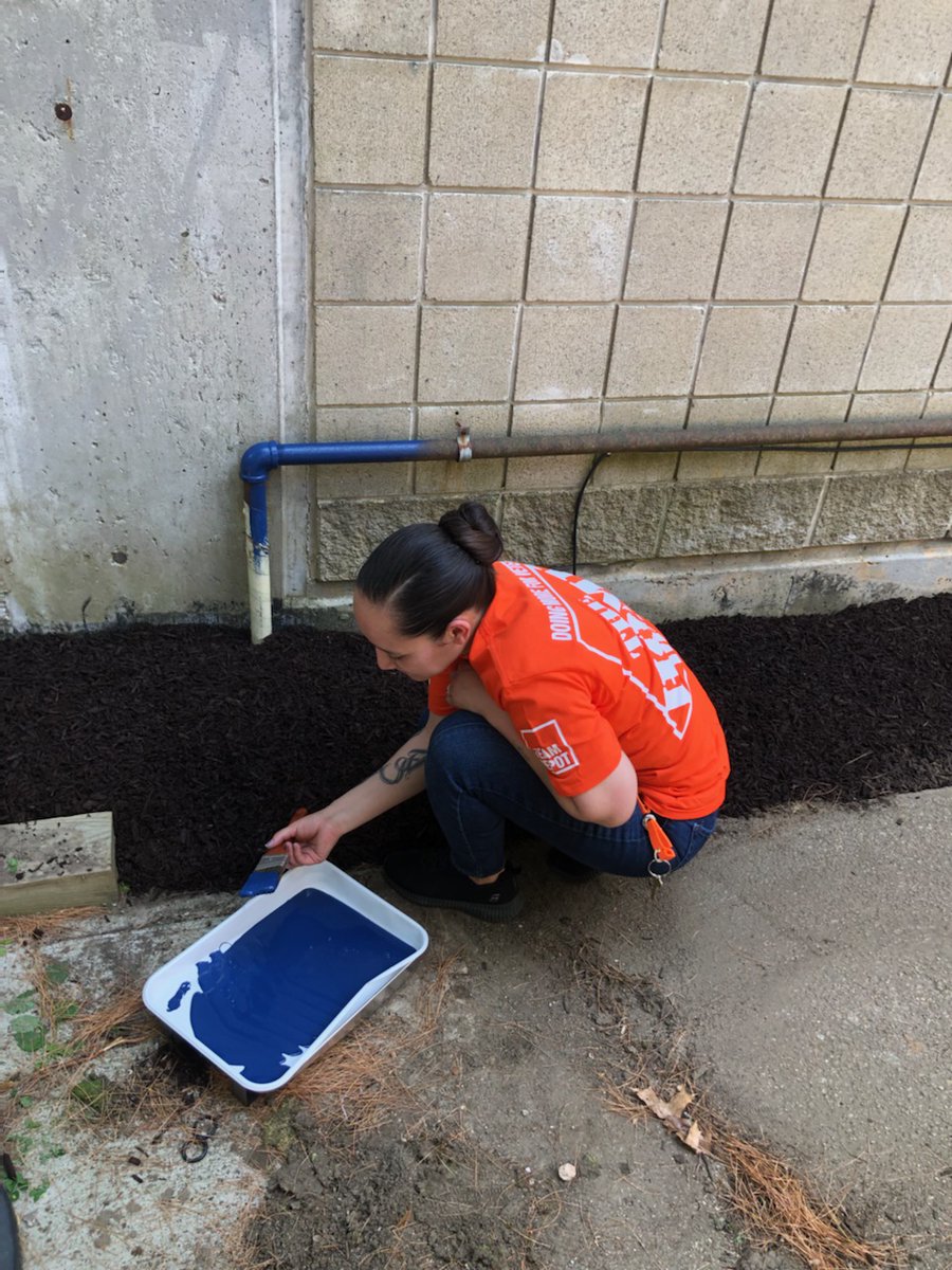 Krawetz_S's tweet photo. Awesome job @icemann2269!  It's always nice to get to contribute to our community.  #TeamDepot #smithfieldrocks @HD4282 @JasonArigoni @ChrisYoungHD @pdag69 https://t.co/RG7Exshtpu
