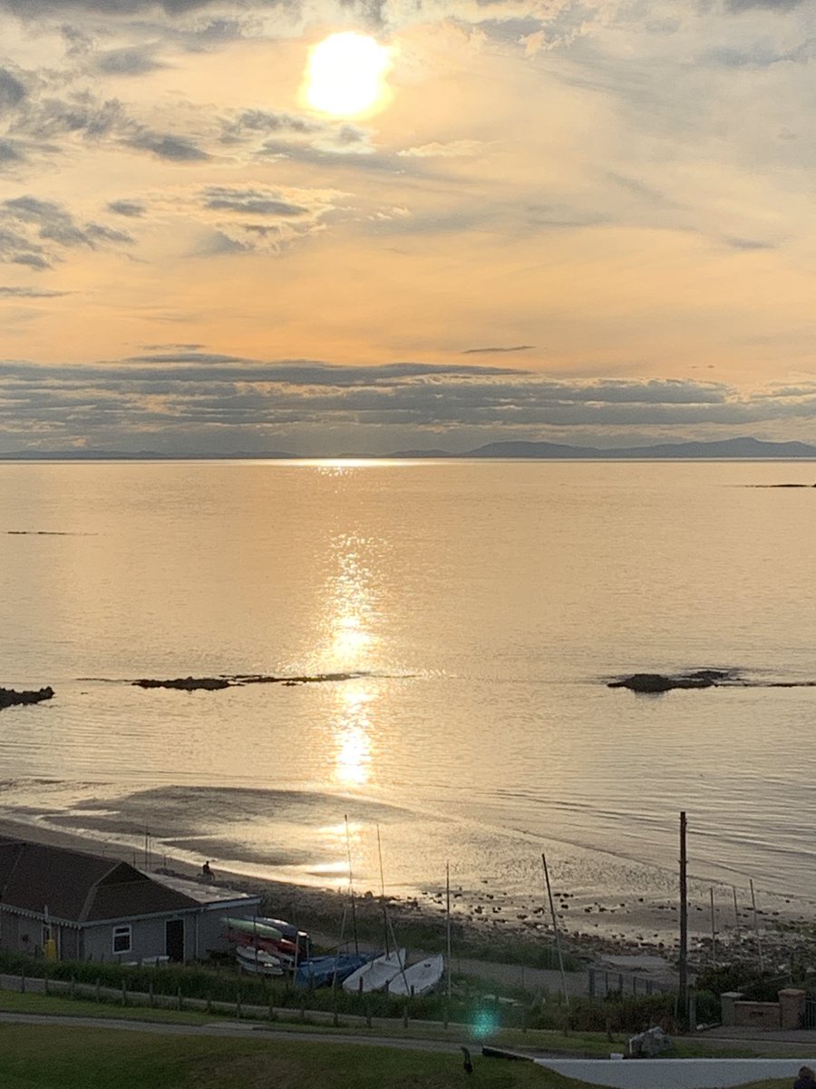 What a gorgeous evening...wee #staycation to Lossiemouth this year! Stunning views! Also watched a couple of dolphins swimming along the coastline whilst out walking this morning!  #rechargingbatteries #chillouttime #scottishhighlands #holiday