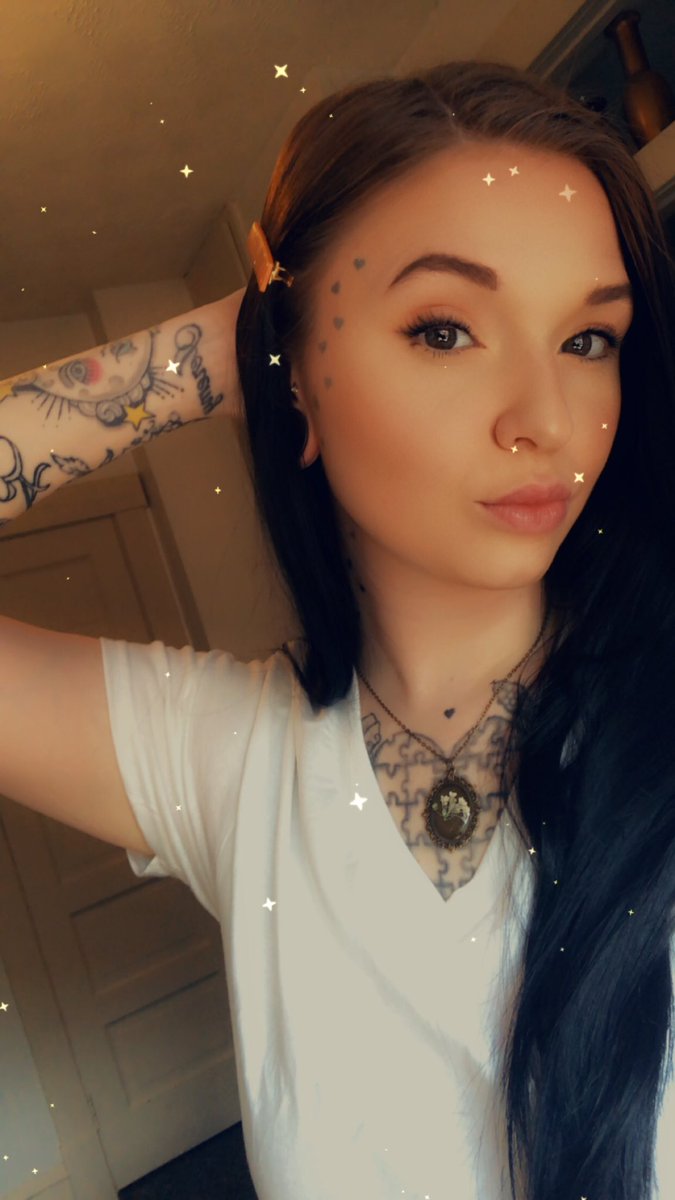 PeachyCreatives's tweet photo. Time to reintroduce myself 🤍🍑
I’m t- a pansexual fluid artist who also makes soap &amp; dabbles in whatever fancies my interest! Check out my shop or media tab to see all of my work and pics of my dog 🙃 

https://t.co/efCoPtl7wY https://t.co/cVQv6OgHBo