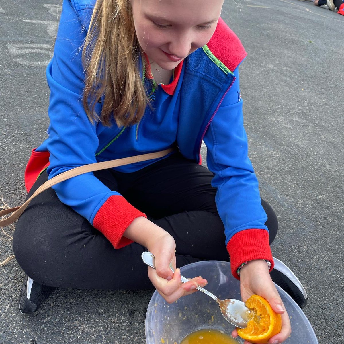Citrus Feeders and Camp oranges tonight for guides! #girlguiding #uma