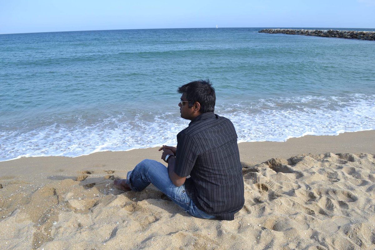 ArkTheAce's tweet image. #OceansDay అంటగా!! #BarcelonaBeach