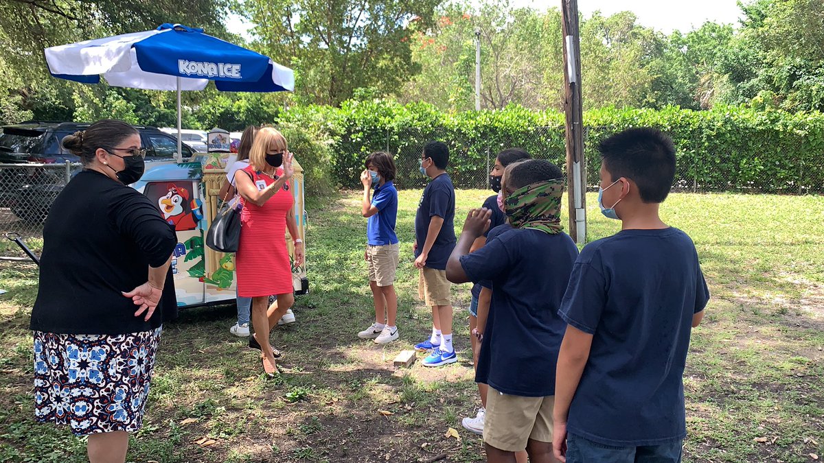 MariTereMDCPS's tweet photo. I visited @Sunset_Elem today to witness the MSO students having a fun end-of-the-year celebration! The school administrators, teachers and staff did a great job in welcoming these students to the schoolhouse to share a day with their peers. https://t.co/BKUsmoLB5d