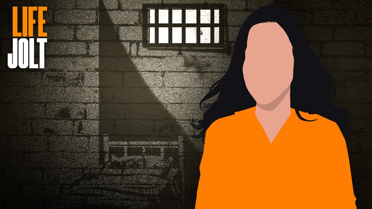 cbcradio's tweet photo. The hole, the shoe, segregation - whatever the name, human rights advocates consider solitary confinement a form of torture.
On @cbcpodcasts #LifeJolt, Rosemary Green recounts her harrowing experience in solitary, and how it still haunts her 9yrs later.

🔗https://t.co/2BqKgG0mLf https://t.co/pYsU5YJP4y