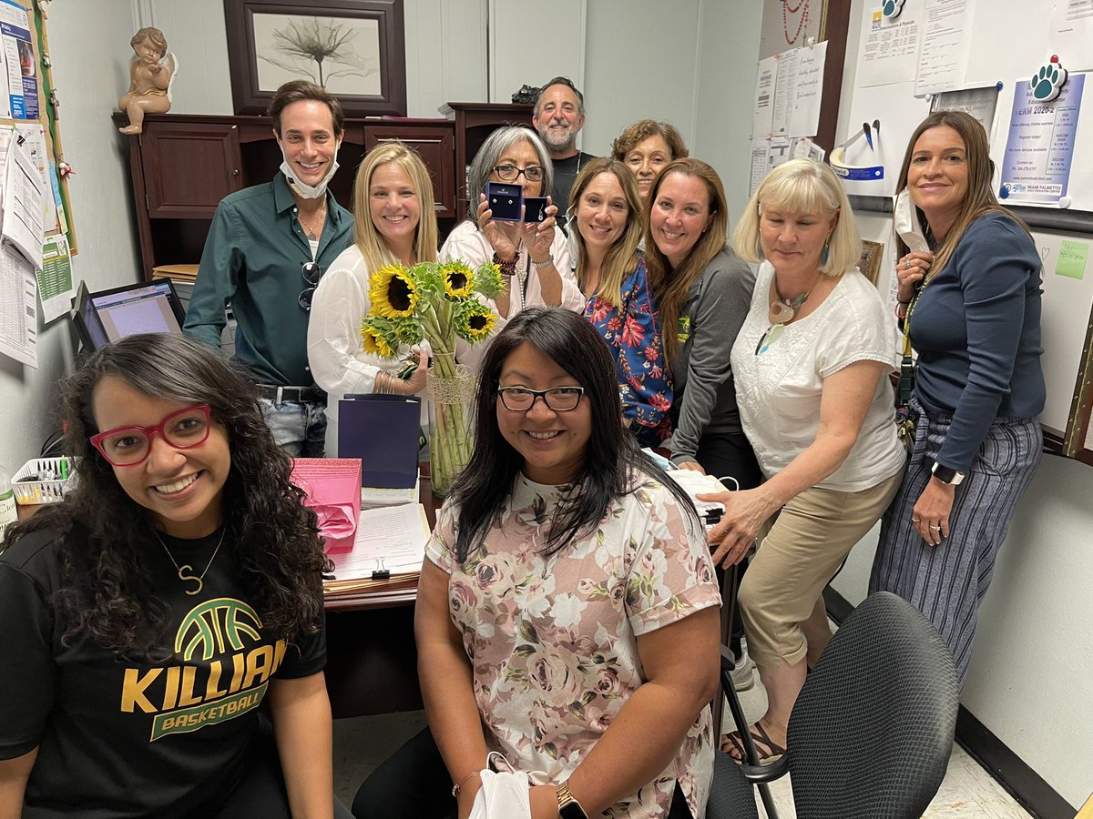 Celebrating 35 years of service (21 years at Killian) of Mrs. Rosa Palmas - our Registrar.  You will be truly missed.  Many blessings on your next chapter of life  #TheK #TheLegacyContinues #WeAreKillian #GoCougars <a href="/MDCPSSouth/">South Region Office</a>