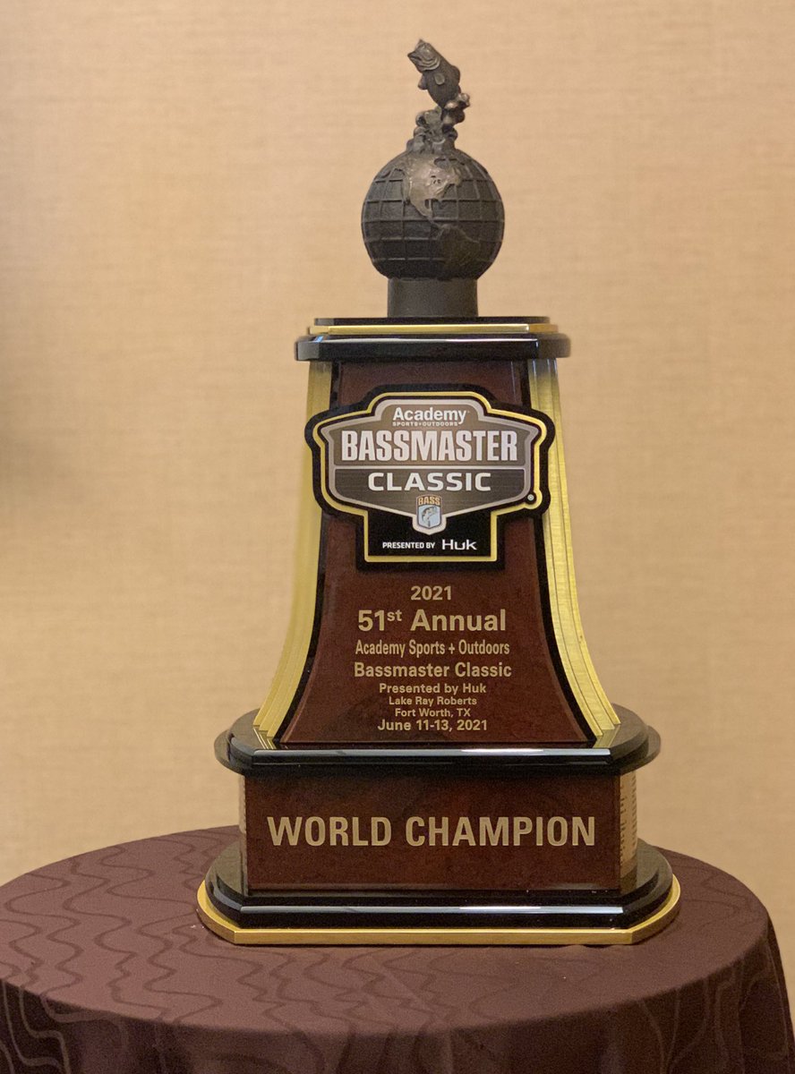 jake_whitaker_'s tweet image. Wouldn’t it be something special to bring this back to Fairview?! @bassmaster #bassmasterclassic #rayroberts