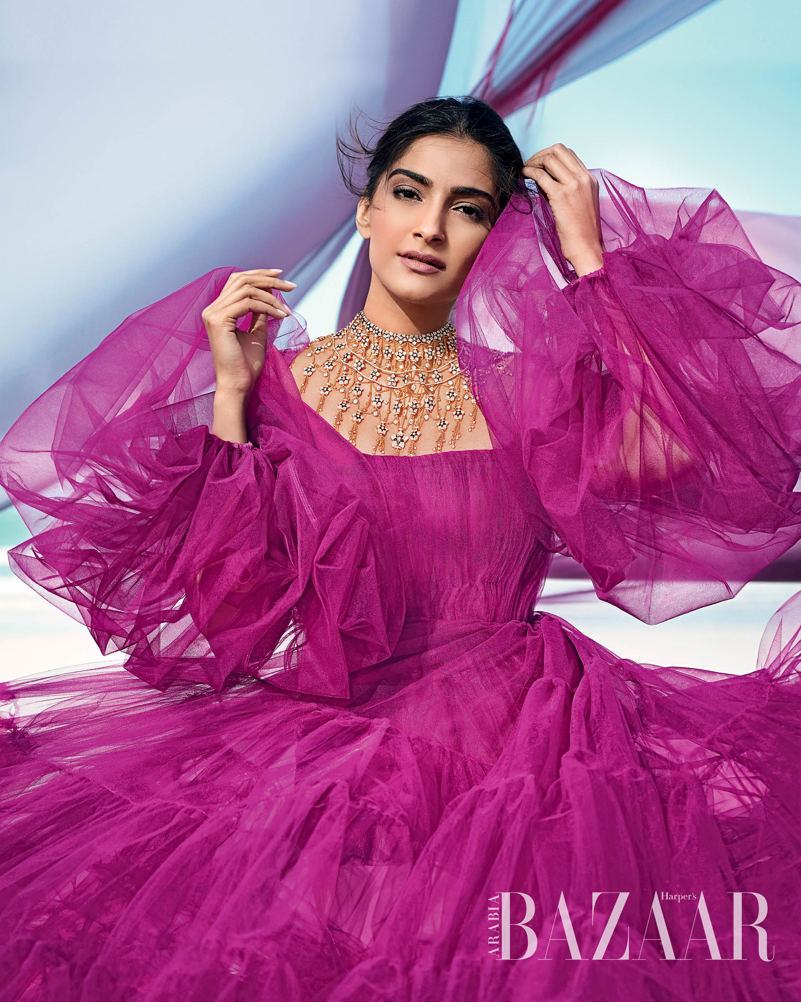 Happy birthday to the stunning Sonam Kapoor.

Photographed by Éric Guillemain. 