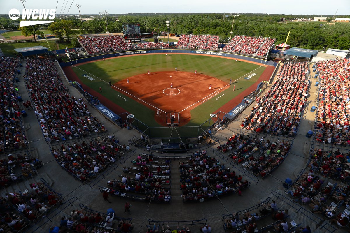 𝟏𝟐,𝟏𝟕𝟑 strong! 🤩

#WCWS