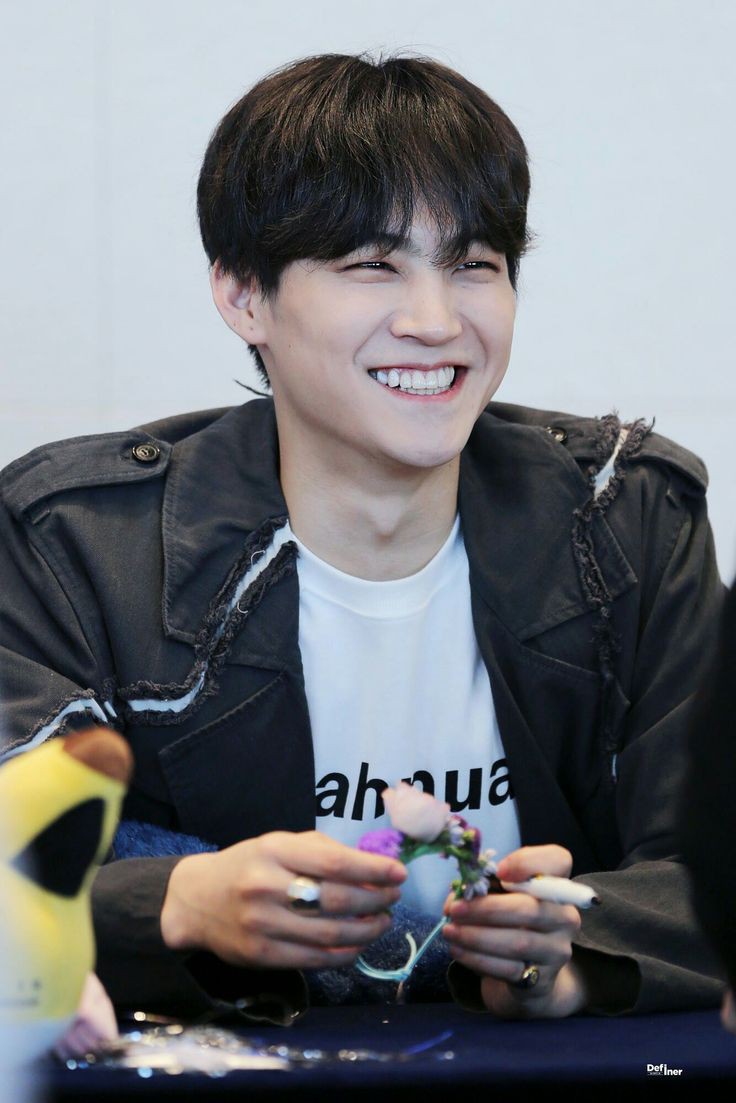 JAYBDECF___'s tweet photo. 10. Hype upchar kah? Jujur gak terlalu ngikutin, upchar mah upchar aje. 

11. Yang bawa-bawa fams, terus masalah kecil diributin.

12.

13. Tempat semua kisah bermuara?

14. Gua sendiri aja gatau gua ini gimana orangnya. 🤣 https://t.co/2SQSc3ujYq