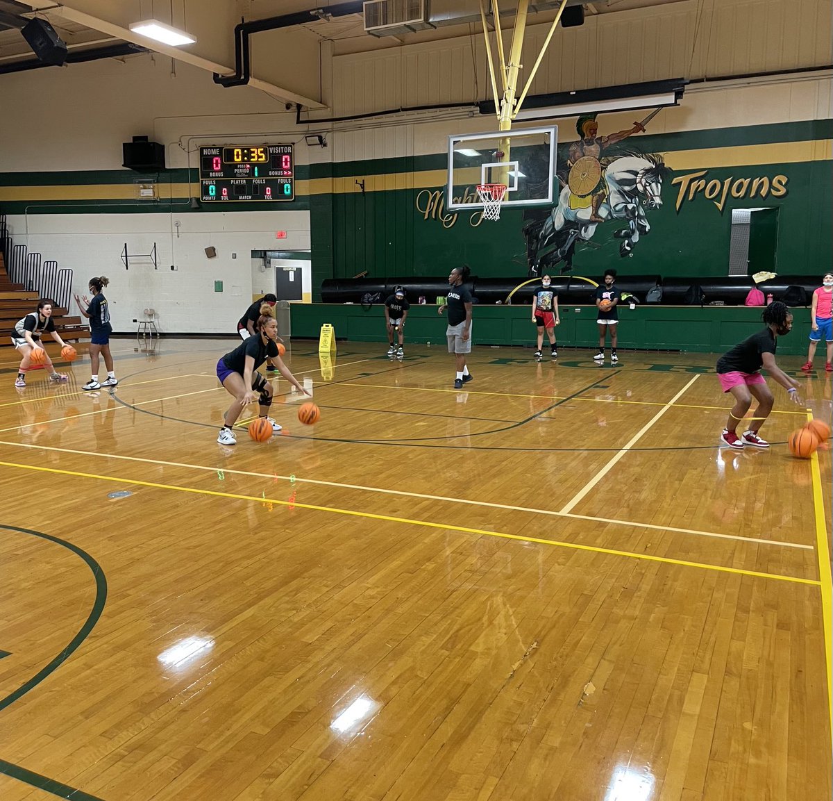 coachkpless's tweet photo. PF Women’s Basketball put in work today! Better than we were yesterday! Go Trojans! 💚💛🏀 https://t.co/cXHZpyu5cG