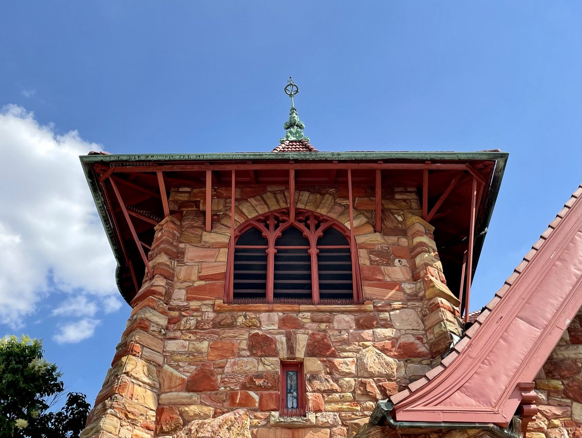 JoshLipnik's tweet photo. Harry Wachter, First Presbyterian Church (1901) Napoleon, OH

Very unusual American Craftsman style church, built of distinctive heavily variegated sandstone from quarries near Mansfield, OH. https://t.co/QulCL1asZJ