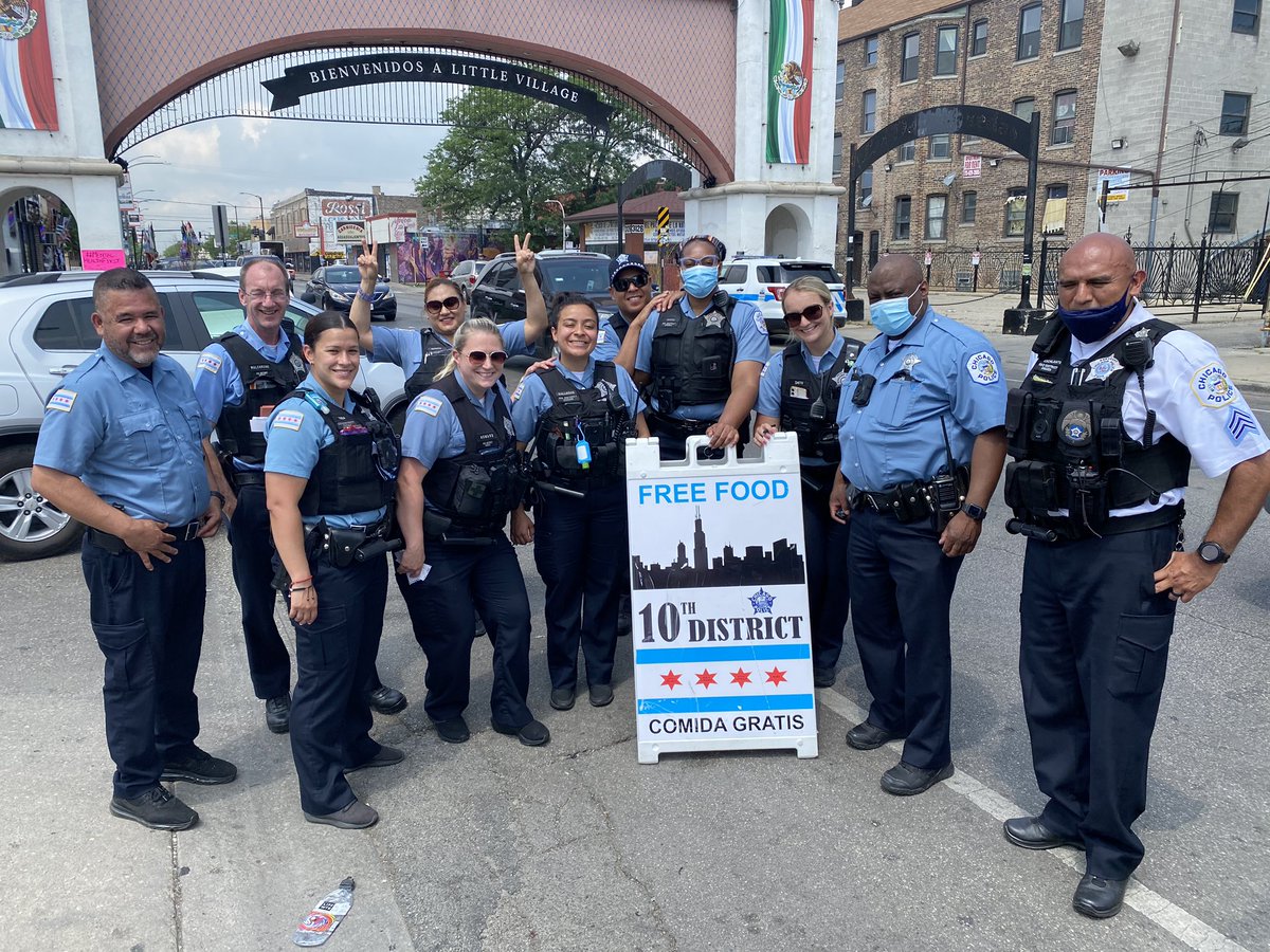Tuesday Food distribution has been a routine for us for the last 6 months thank you to our community engagement DCO officers from the 10th dist for helping us build community 300 bags of food and 300 1/2 gallons of milk the Little Village community happens because there is a need