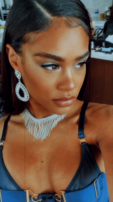 Blessing your timeline ✨ https://t.co/PjdvvbpTYG