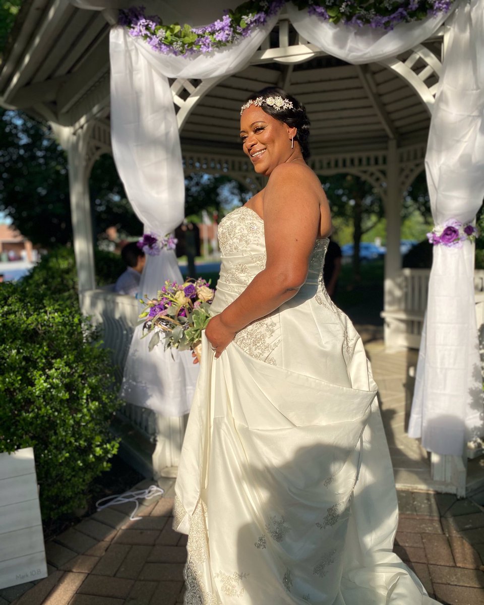 makeup_fix's tweet photo. Behind the scenes Bridal Makeup/ Wedding Prep- https://t.co/gR9lEnwKMo https://t.co/cxf3Le4ydy