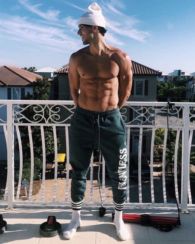 bvstyhimbo's tweet image. ⠀

⠀⠀↳ ੈ‧₊˚ ┆ 𝗝𝗔𝗦𝗣𝗘𝗥 𝗠𝗔𝗗𝗜𝗦𝗢𝗡.

               fitness instructor. 
               verse w/ dominant lean.
               mirrored description. 
               nsfw themes ahead. 

                      -ˏˋ ↻﹢♡ ˎˊ-

⠀   ━━━━━━━━━━━━━━━