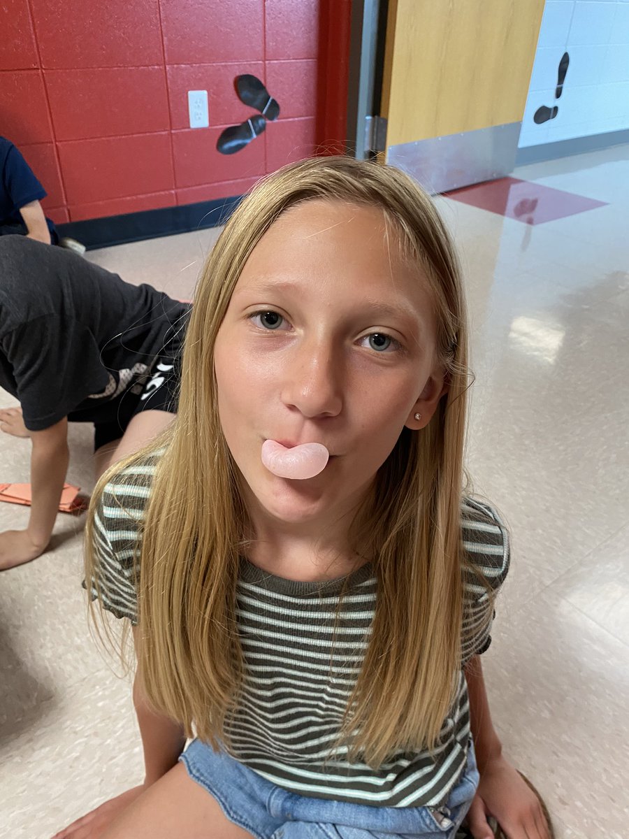Mrs. Sproul's Class tweet media