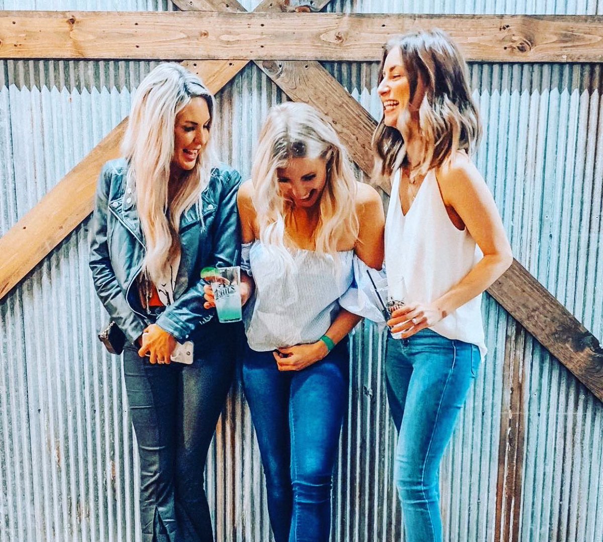 3TrailsBrewing's tweet photo. Cheers to national best friends day!
We are happy and honored to be apart of so many of your memories hereโs to a million more ๐ป
#kc #supportlocal #independence #3trailsbrewing #craftbeerkc https://t.co/24yesi1rLV