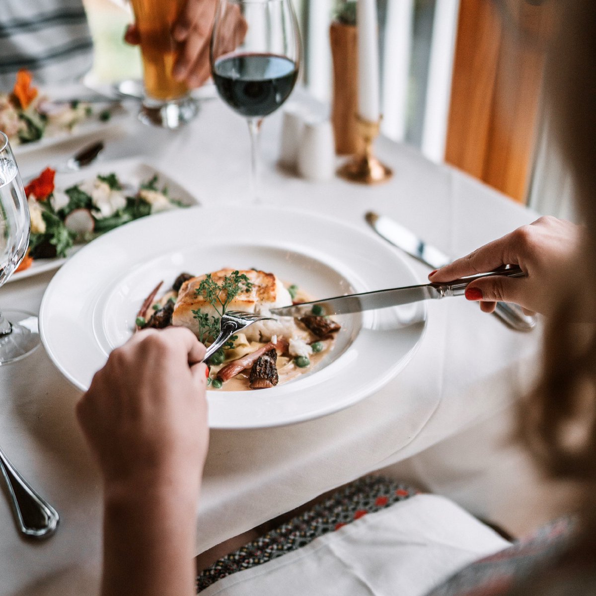 EtiquetteAcadNE's tweet photo. Masterclass I: Fine Dining &amp; Beverage Pairing is a 2-hour virtual workshop that will prepare you for your next social gathering or business event. The workshop will take place on Friday, June 18th from 6 to 8pm EST. Learn more &amp; register: https://t.co/Xdvrhsc2fQ #VirtualEvent https://t.co/7cc6IxHyA2