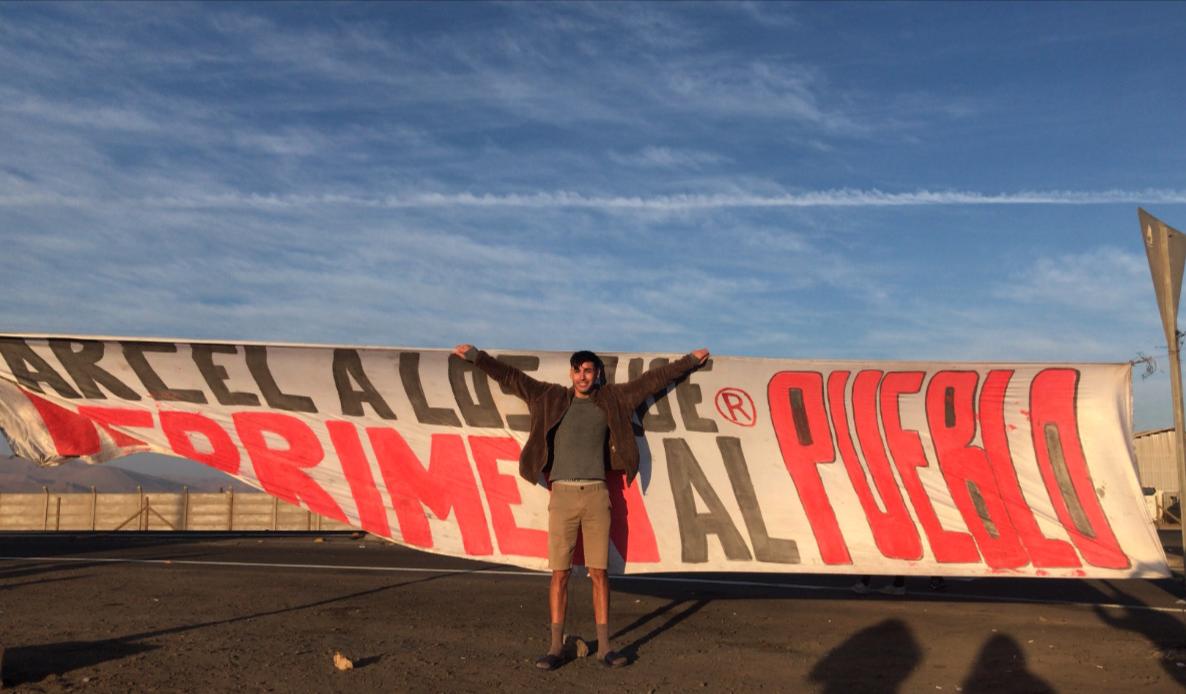 Hoy recuperamos a Kevin Godoy secuestrado por el estado hace más de 18 meses en el nudo Uribe hoy absuelto de toda culpa, seguiremos en la lucha por la libertad de todxs nuestros hijxs
#LibertadALxsPresxsPoliticxsdeLaRevuelta #Antofagasta #NoMasPresxsPorLuchar ✊🏻🔥