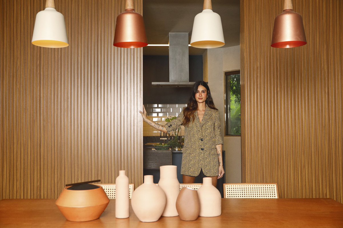 A minha casinha ficou pronta e contei com a ajuda do <a href="/westwingbr/">Westwing Brasil</a> , meus parceiros que amo! Cada canto foi pensando em conjunto e tudo está em campanha no site! Corre lá! #WestwingBR 

westwing.com.br/o-primeiro-lar…