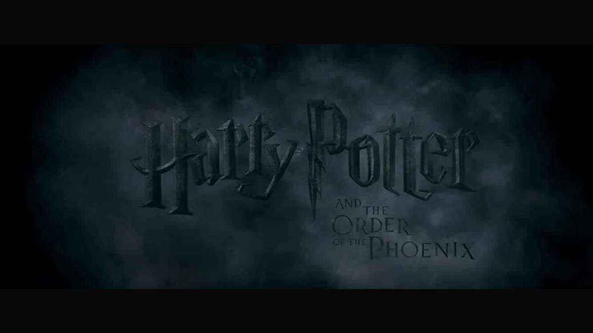 FILMTITLESCREEN's tweet photo. HARRY POTTER (Years 5-7) DIRECTOR - DAVID YATES #HarryPotter #OrderOfThePhoenix #HalfBloodPrince #DeathlyHallowsPart1 #DeathlyHallowsPart2 @wbpictures @HarryPotterFilm https://t.co/YuETGe9ei5