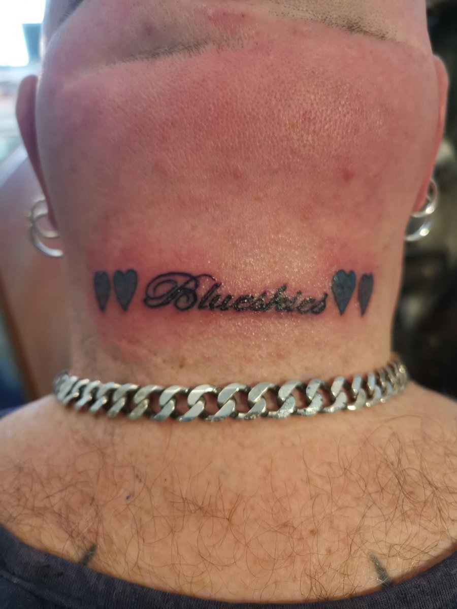 EllanorRose's tweet photo. @blueoctober I'm there for Manchester 💙💙blue skies 💙💙 https://t.co/tu7BvH1CU0