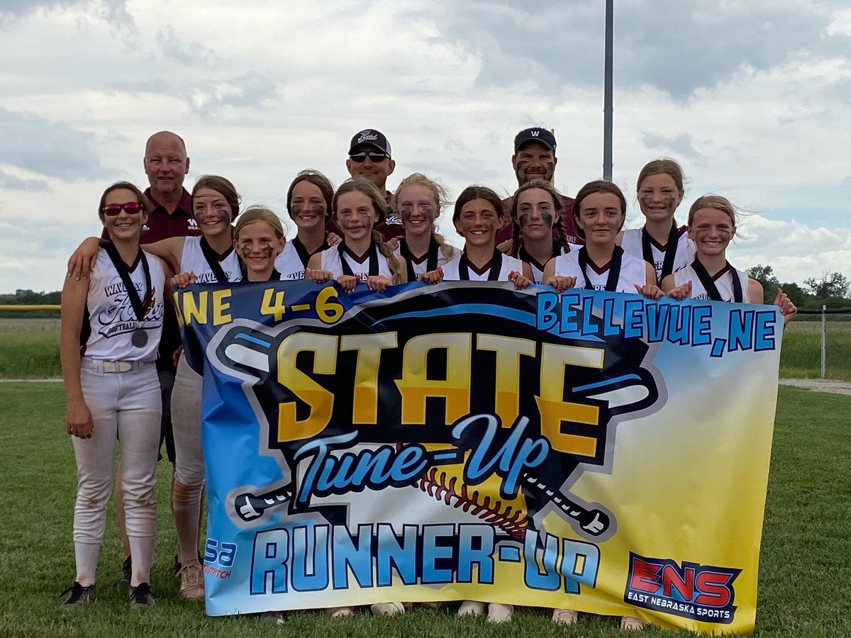 The weather says Heat 🔥😁 And our 12U Heat team held their own in the 14U division at the State Tune up in Bellevue this past weekend taking home runner up honors. Congratulations girls and coaches! 🥎💪🏻