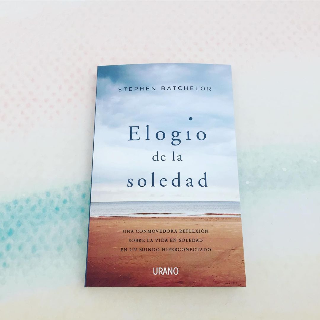 UranoColombia's tweet photo. #StephenBatchelor: «No es mi intención analizar la soledad como un estado psicológico específico, sino abordarla como una práctica y una forma de vida»
#Batchelor, el mayor experto occidental en budismo y meditación, reflexiona sobre la vida en soledad en un mundo hiperconectado https://t.co/DCPiO388z5