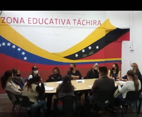 Reunión con responsables zonales de Metropolitana, Sur, Norte Frontera, Capital y defensores de los municipios San Cristóbal y Cárdenas.   @mppeducacion <a href="/eduardopiate2/">eduardo piñate</a> <a href="/Juntosxtachira1/">Juntos por Táchira</a> @ZonaEducTachira <a href="/charlyrojas/">charly rojas</a> <a href="/COMUNIDADESED15/">DIV. COMUNIDADES EDUCATIVAS TÁCHIRA</a>  <a href="/edward_arellano/">edward saint</a> @spetachira  @Codennat
