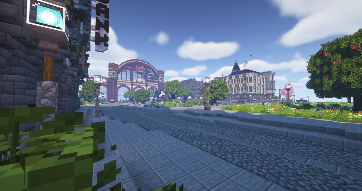 CultCraft's tweet photo. Willkommen an unserm neuen Spawn! 

Wir bedanken uns bei den Erbauern dieser wundervollen Klein Stadt „Spawn-City“. #summer #spawn #cultcraft #newspawn #buildings https://t.co/EfsWsI0VA9