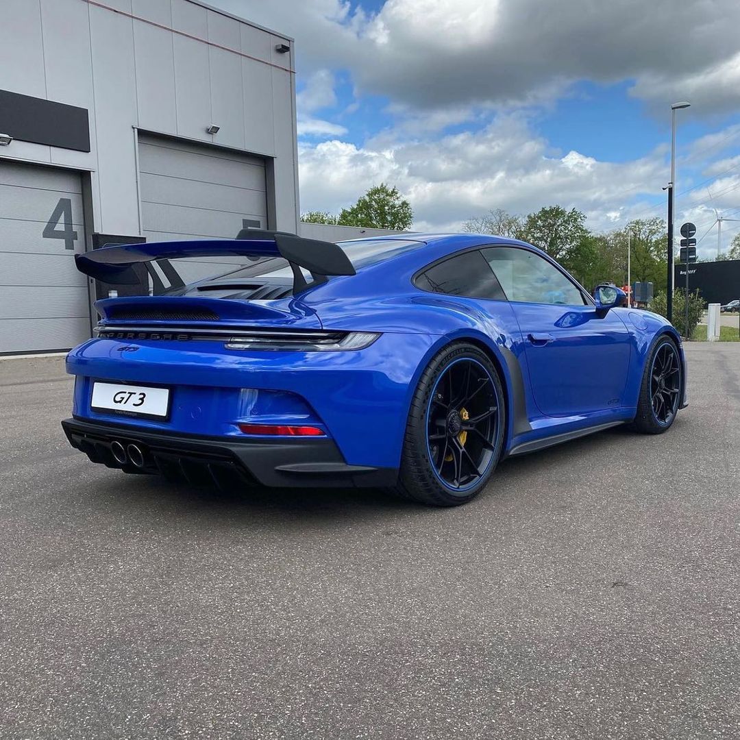 PorscheCIub's tweet image. World's first Paint-to-Sample Nogaro Blue Metallic 992 GT3