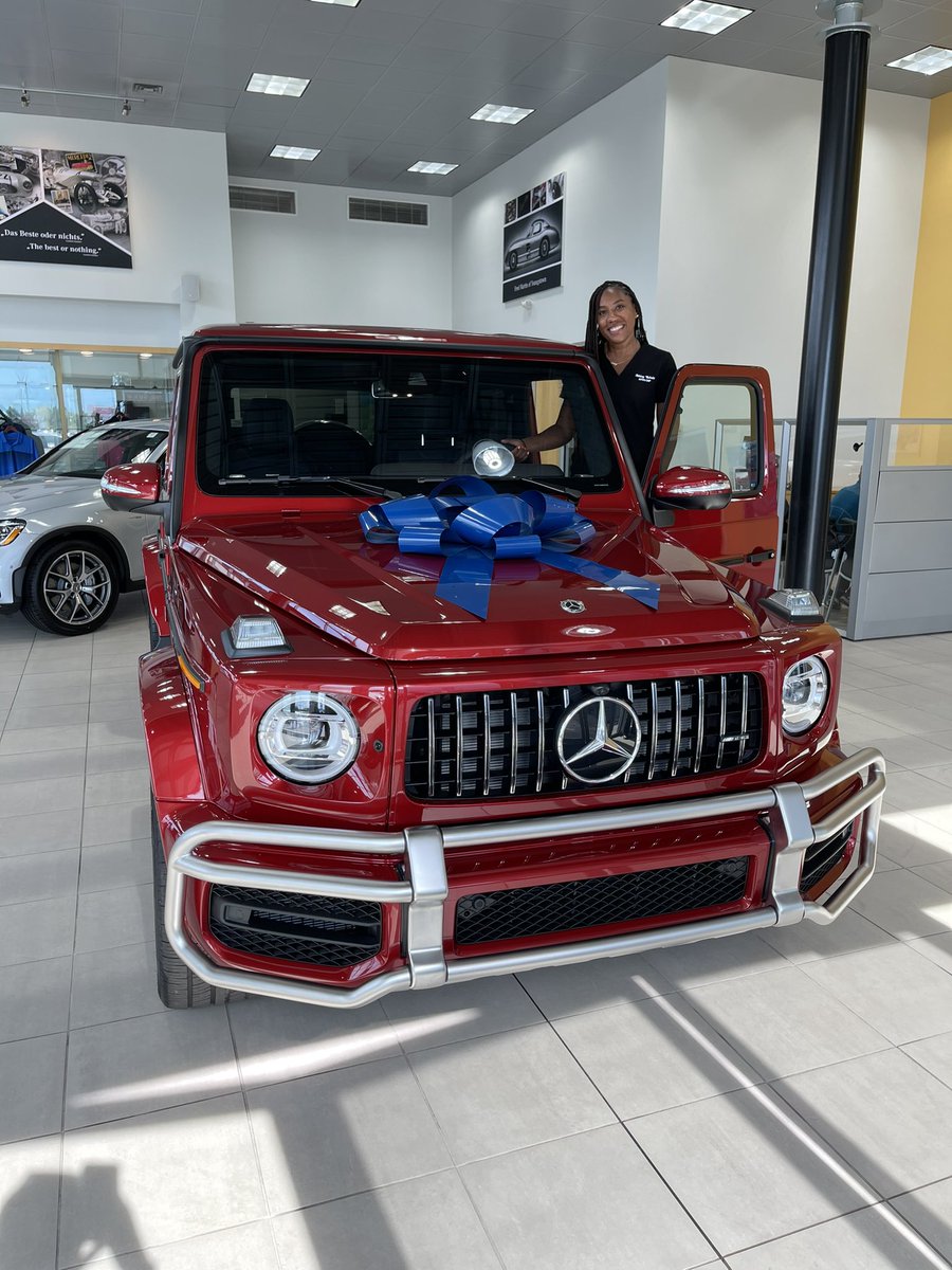 ash_vidale's tweet photo. I ain’t sleeping when I say I’m in my dream car 😍❤️ New G wagon G63 AMG. God is amazing. https://t.co/c4A4zitS4o