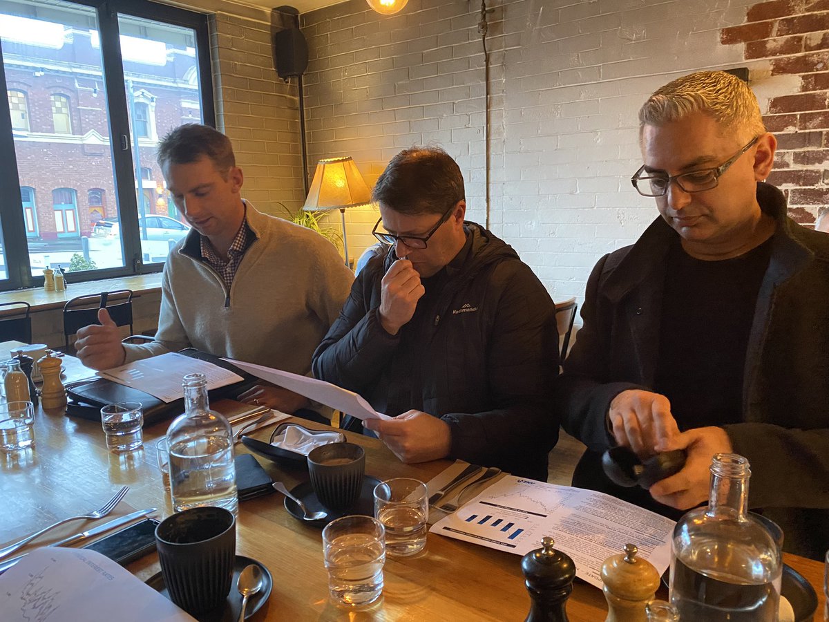 #Addingvalue to our Broker interactions. Thanks to our Southern Cross Broker group who joined us this morning! Opportunity for Associate Director Markets <a href="/bartmcculloch/">Bart McCulloch</a> to share insights in the rates market, as well as feedback from our #local <a href="/ANZ_AU/">ANZ Australia</a> SBB team <a href="/AdrianD1720/">Adrian Dixon</a>