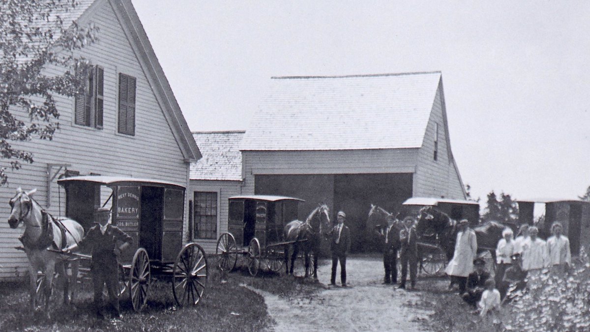 HSOldYarm's tweet image. Joseph Butler ran a large bakery business in West Dennis from 1901-1909 with five teams of horses delivering all kinds of goods daily. #oldcapecod