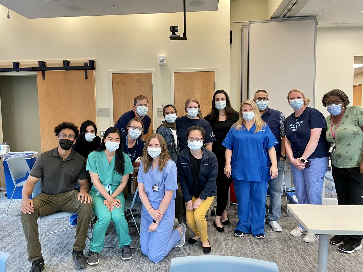 JeffPharmRes's tweet photo. Wrapping up the year, the same we started: #FightingCovid. Check out some of our graduating PGY1s, @MeWin87 and #twitterlessdan #VaxUpPhilly with our mobile covid vaccine clinic #PharmRes #TwitteRx https://t.co/qyigeu9NZJ
