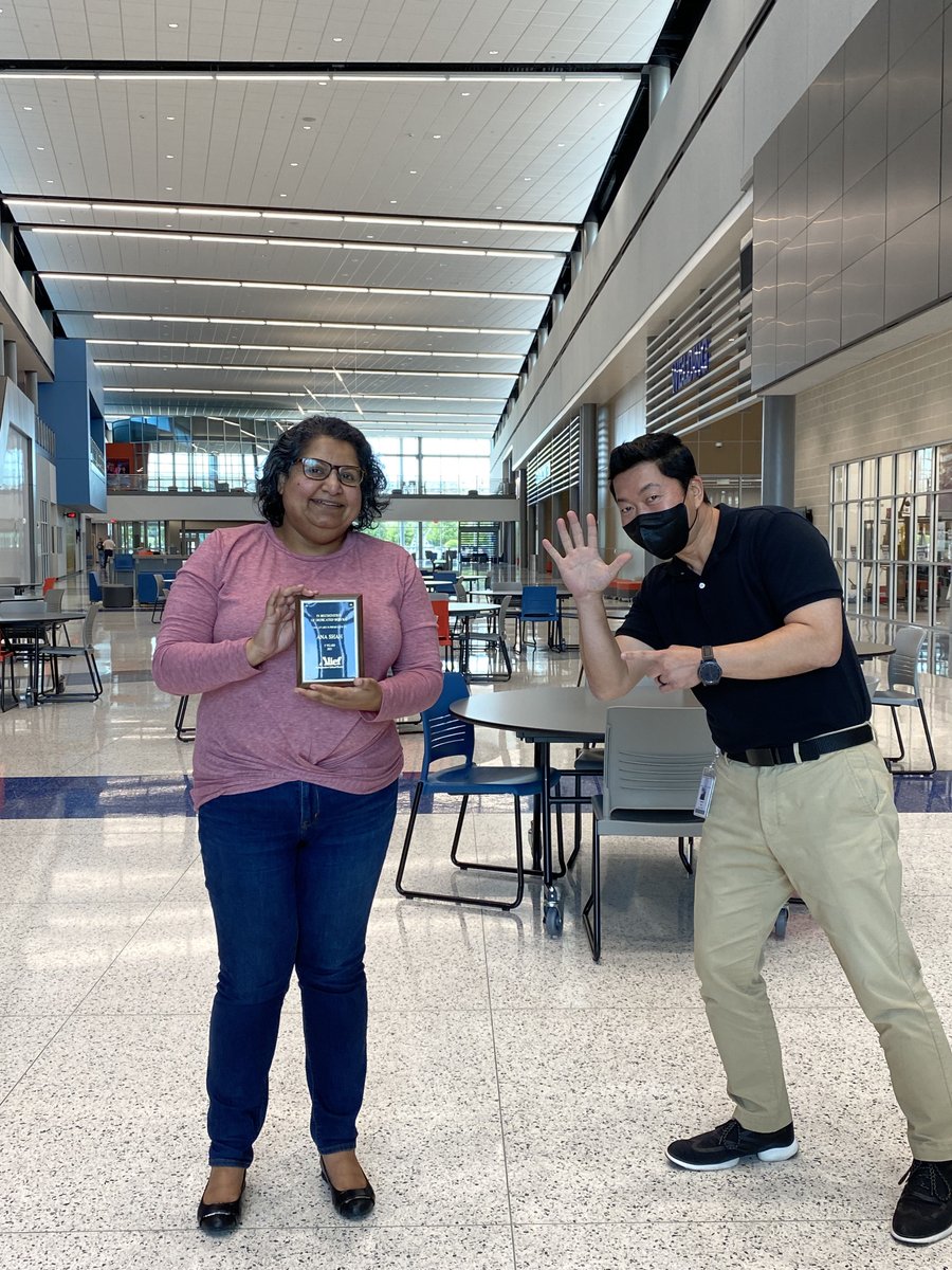 Alief_Career's tweet photo. We gave out some plaques today. Welcome to the 5 year club Mr. Hardy, Ms. Shah and Ms. Santillan! Here’s to many more 🎉 Alief Independent School District @AliefISD @AliefCTE @DeanSamKim1 @MizSantillan @mjcml789 @Alief_CFAC_IT #OneAlief https://t.co/Ks638v4pVN