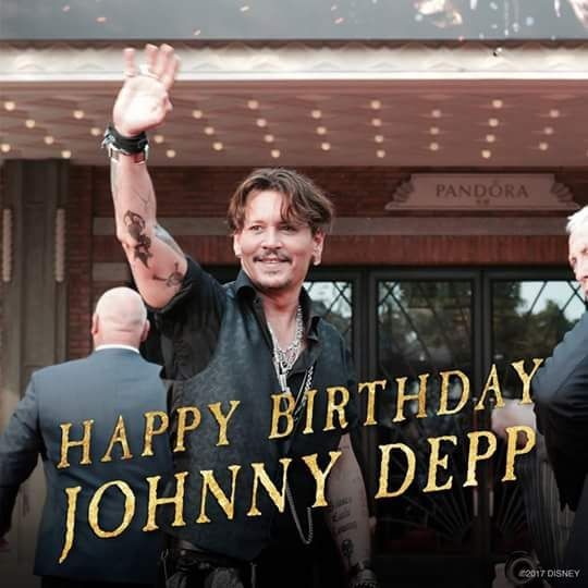 Tania__01's tweet photo. #HappyBirthdayJohnnyDepp #DeppDay https://t.co/EVVJZe9j6y