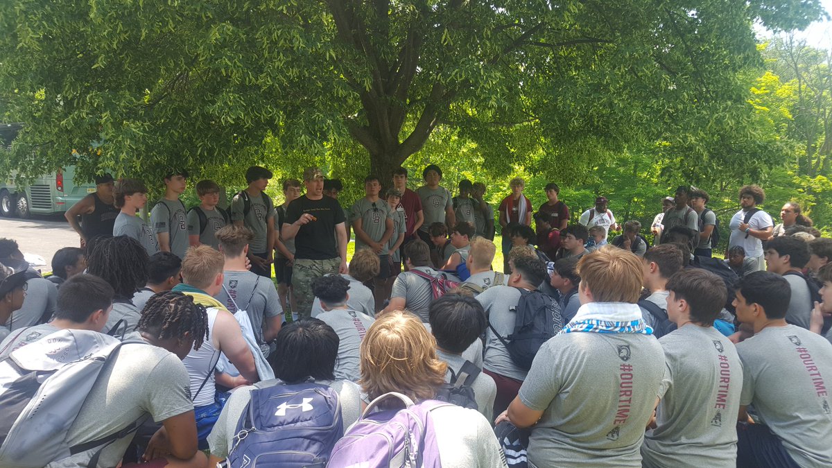 DBP_Football's tweet image. Had a great day at West Point! Amazing to see how different events and obstacles brought out unique skills in each one of our guys to help reach a common goal. Everyone made contributions to their respective teams! Thank you to all involved in organizing the day! #BoscoFootball