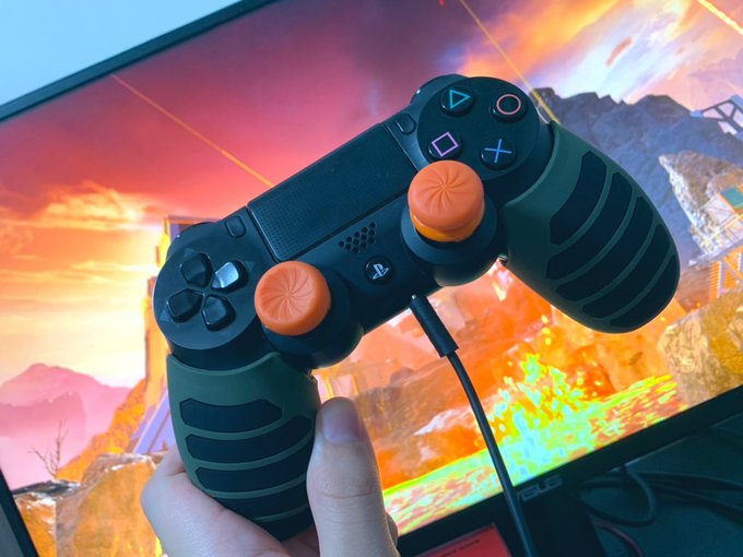 Apex ゲーム中に手汗が気になる人は絶対に コントローラー用グリップ を買うべき Ps4 Switch ゲームとペットと 時々エーフィ
