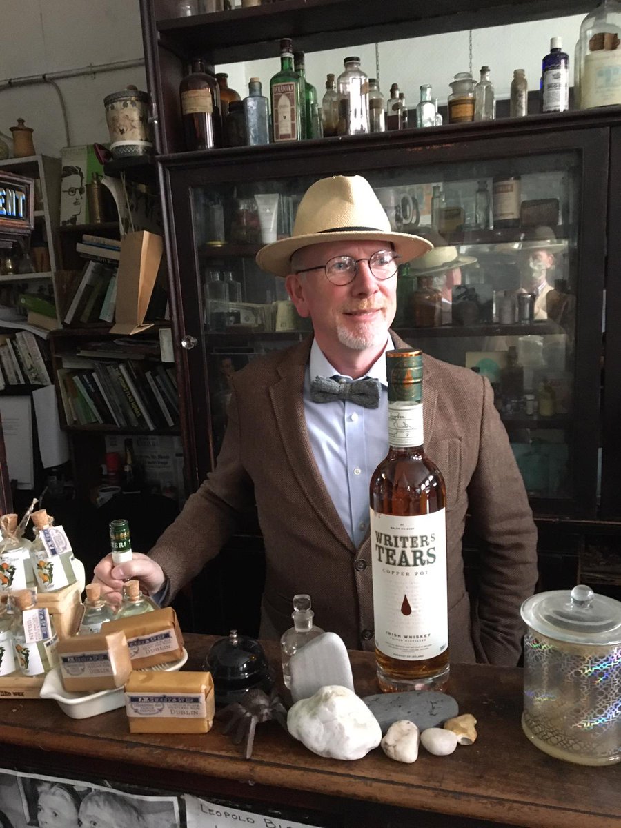 Walsh Whiskey (@walshwhiskey) on Twitter photo Bernard enjoying the #Bloomsday2021 festivities in <a href="/swenyspharmacy/">Sweny's Pharmacy</a> 🎉
#DrinkResponsibly #WritersTears Bernard enjoying the #Bloomsday2021 festivities in <a href="/swenyspharmacy/">Sweny's Pharmacy</a> 🎉
#DrinkResponsibly #WritersTears