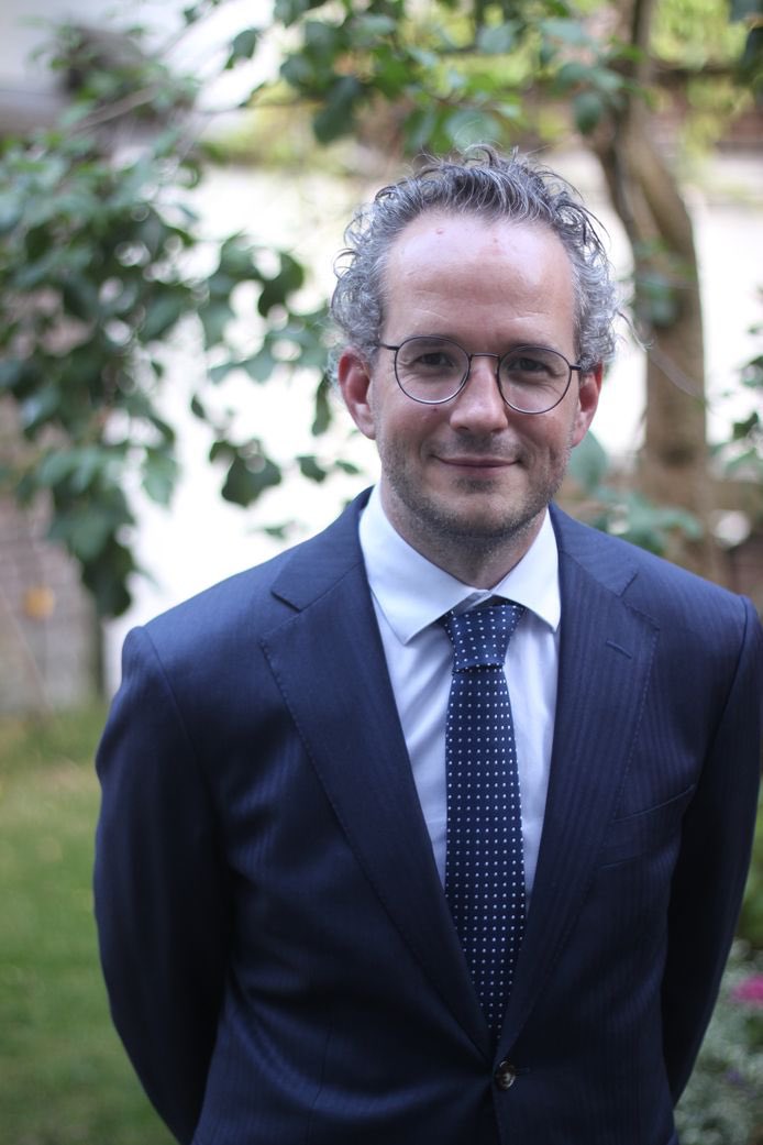 Lucas Vokurka voorgedragen als secretaris-directeur Holland Rijnland. Hij volgt daarmee <a href="/loesambakker/">loes bakker</a> op. Vokurka is momenteel gemeentesecretaris van <a href="/Lansingerland/">Gem. Lansingerland</a>.